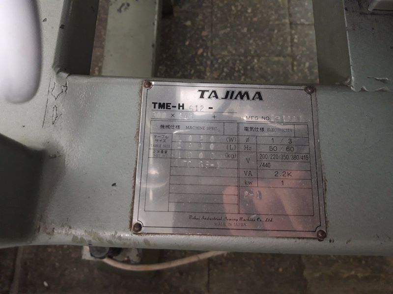 Промышленная вышивальная машина Tajima TMEH-612 фото